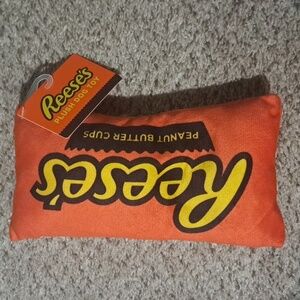 NWT HERSHEY's Reese dog toy